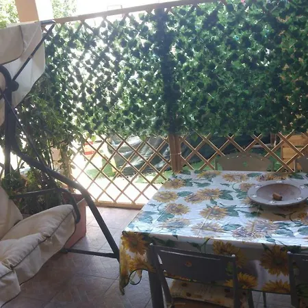 River House Apartament *